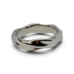 Liquid Twist Ring