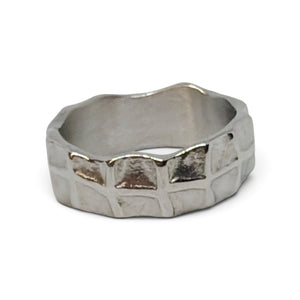 Croc Texture Band Ring