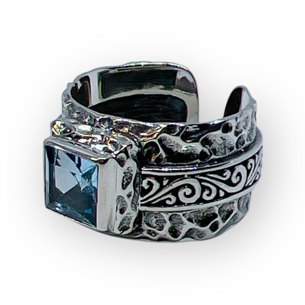 The Sovereign Scroll Ring