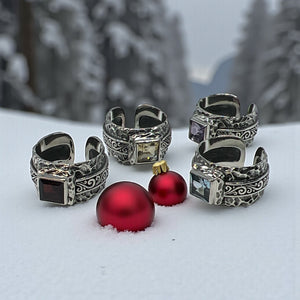 The Sovereign Scroll Ring