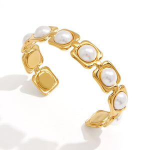 Pearl Open Bangle Glass Pearl