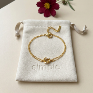 Double-Chain Interlocking Circle Bracelet pouch image